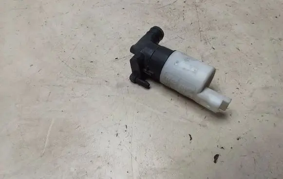 Renault Megane II Headlight washer pump 
