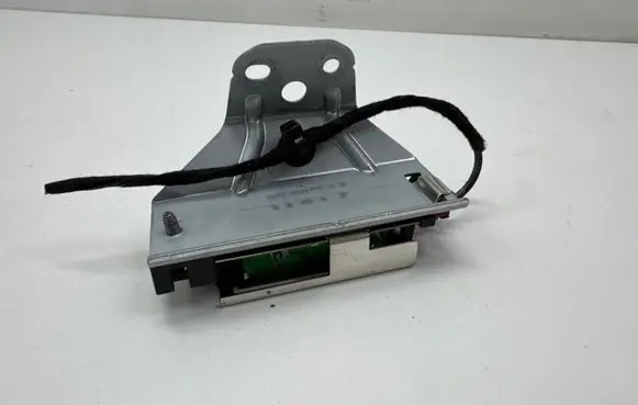 Mercedes-Benz EQA Aerial antenna amplifier A1569050902