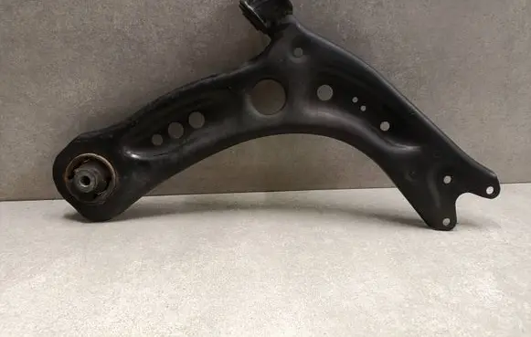 Seat Leon (5F) Front control arm 5q0407183E