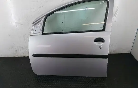 Peugeot 107 Front door