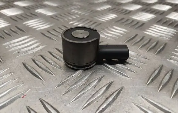 Sensor