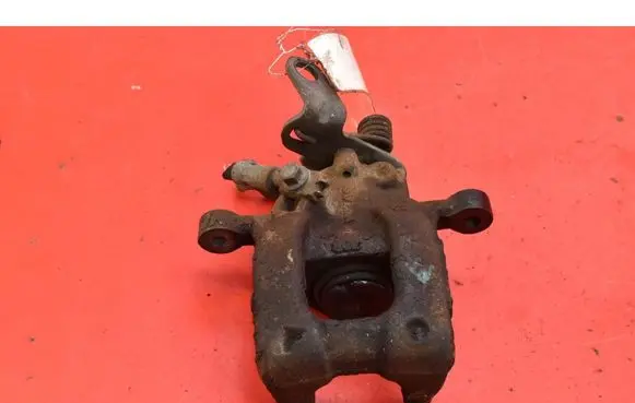 Volkswagen Touran II Rear brake caliper 