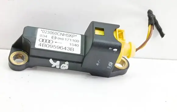 Audi A6 S6 C5 4B Airbag deployment crash/impact sensor 4B0959643B