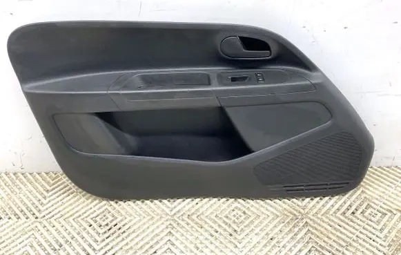 Skoda Citigo Front door card panel trim
