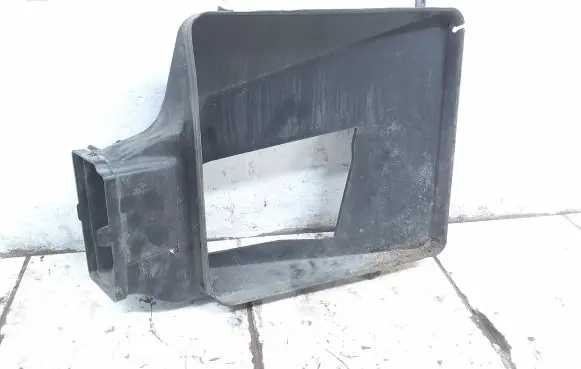 Tesla Model S Intercooler air guide/duct channel 101152000B