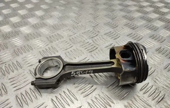 Ford B-MAX Piston with connecting rod