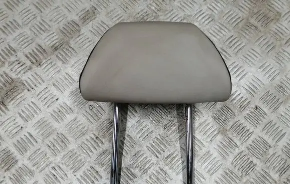 Peugeot 508 RXH Rear seat headrest 