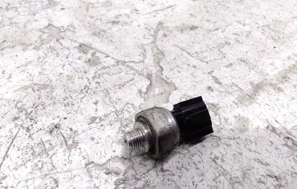 Nissan Qashqai Air conditioning (A/C) pressure sensor 42CP811