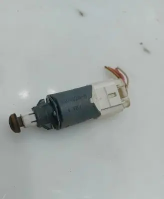 Renault Scenic II - Grand scenic II Brake pedal sensor switch 8200168238B