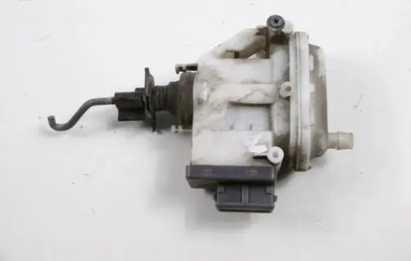 Volkswagen PASSAT B4 Central locking motor 3A0862153B