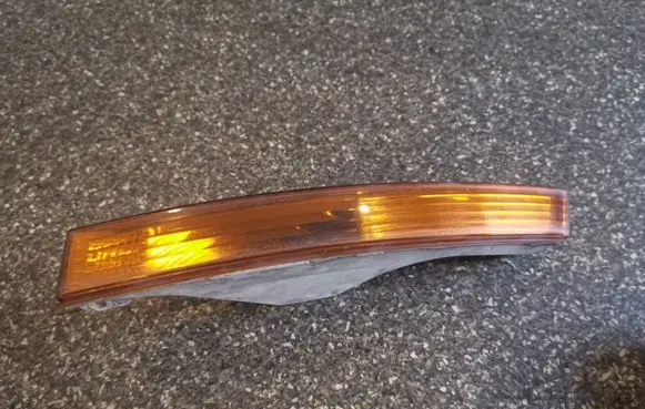Volkswagen PASSAT B6 Front indicator light 3C0953041P
