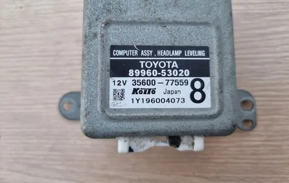 Lexus IS 200-300 Xenon control unit/module 8996053020