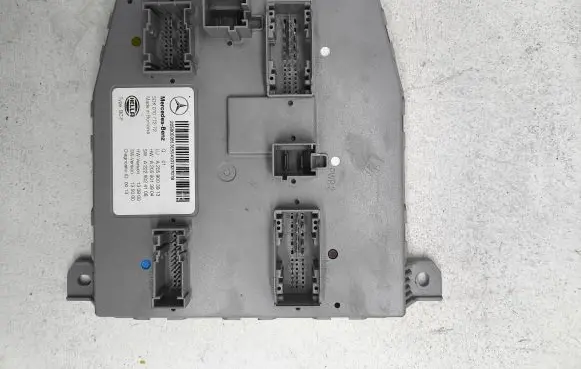 Mercedes-Benz C W205 Comfort/convenience module A2059003913 A2229024108 A2059013904