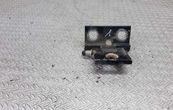 Volvo S80 Front door upper hinge