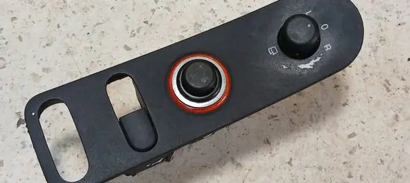 Seat Altea Wing mirror switch 5P0959565
