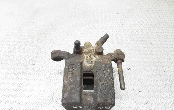 Nissan Murano Z50 Rear brake caliper