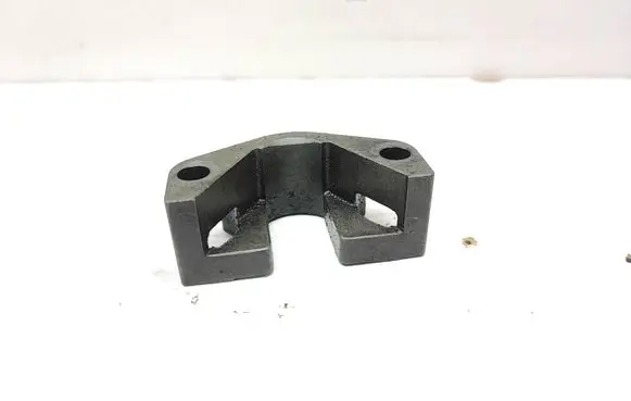 BMW 7 E65 E66 Fuel Injector clamp holder