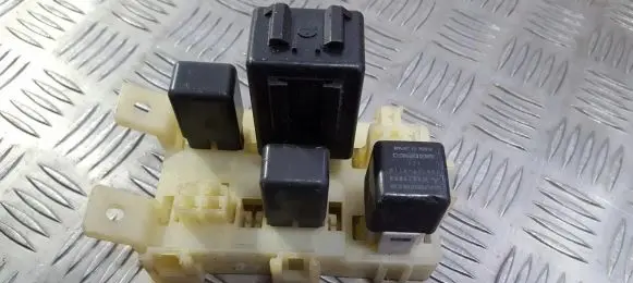 Mitsubishi Space Wagon Fuse box set 6891YA1