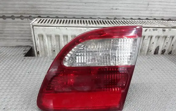 Mercedes-Benz E W210 Tailgate rear/tail lights A2118201464