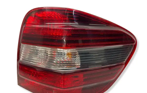 Mercedes-Benz ML W164 Rear/tail lights 404102R