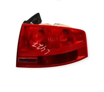 Audi A4 S4 B7 8E 8H Rear/tail lights R965070