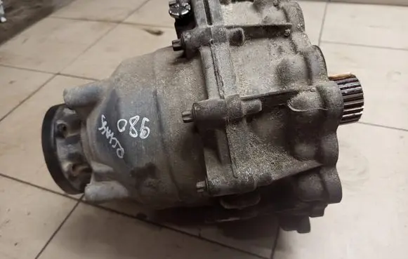 Mercedes-Benz R W251 Gearbox transfer box case A2512800900 A2512600900