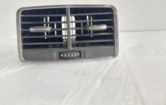 Audi A6 S6 C6 4F Rear air vent grill 4F0819203B