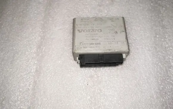Volvo S70 V70 V70 XC Light module LCM 9442303