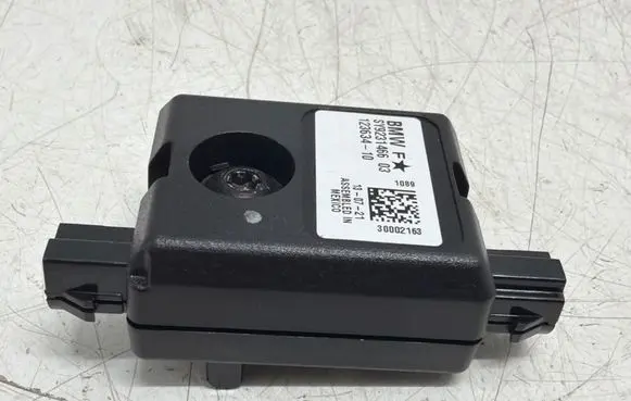 BMW X1 F48 F49 Aerial antenna amplifier 9231466 12363410