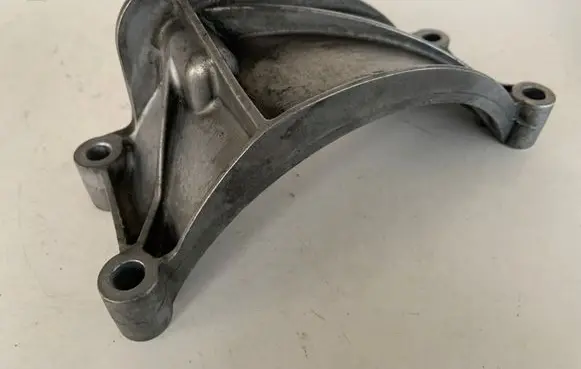 Audi Q7 4M Generator/alternator bracket 06E903143D