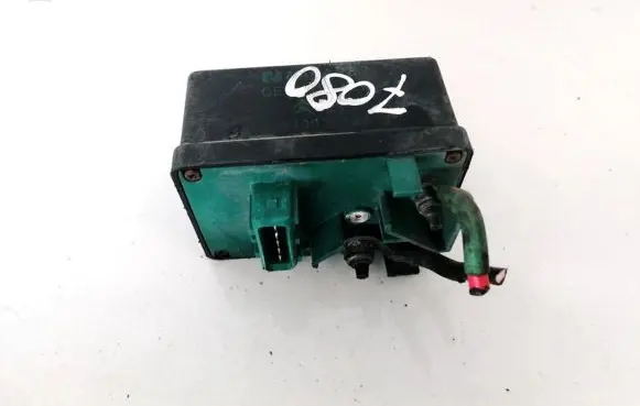 Glow plug pre-heat relay