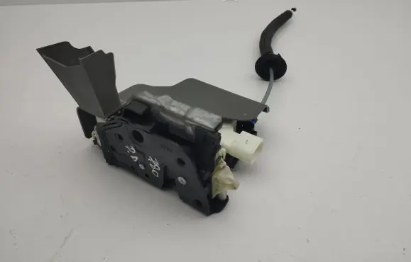 Audi Q2 - Front door lock 3059976B 140822