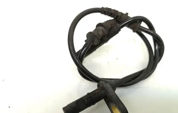 Mercedes-Benz E W211 ABS brake wheel speed sensor A2115402317