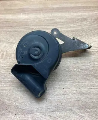 Volkswagen PASSAT B7 Horn signal 7N0951221A