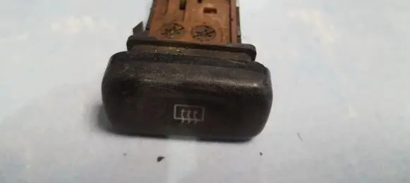 Nissan Primera Windscreen/window heater switch