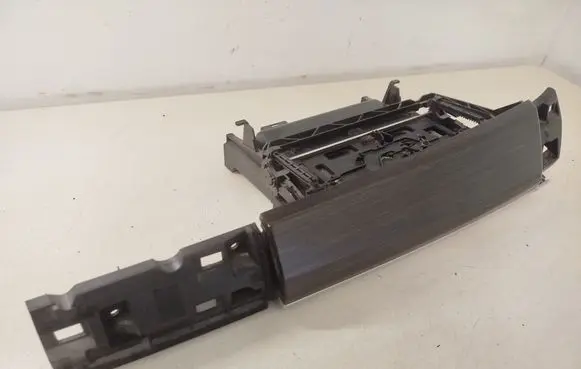 BMW 7 F01 F02 F03 F04 Dashboard storage box/compartment 9119797