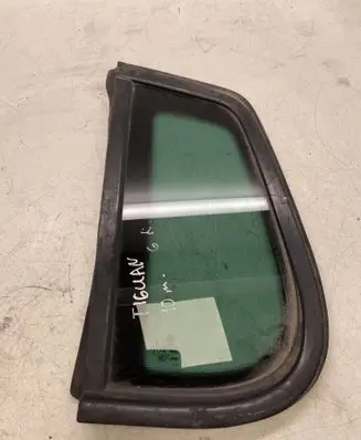 Volkswagen Tiguan Rear vent window glass 