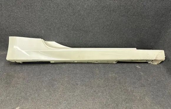 Nissan 370Z Sill 76851EA0H