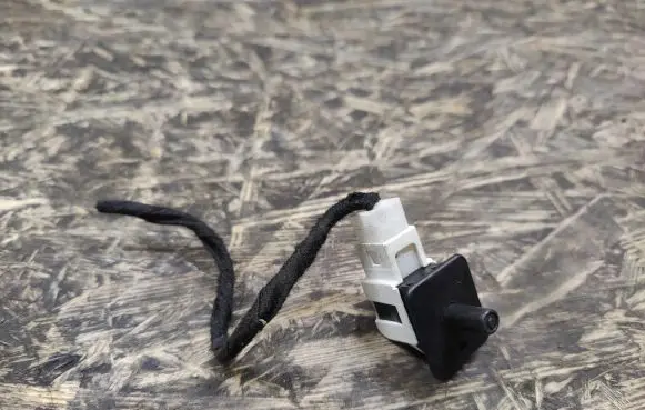 Mercedes-Benz SL AMG R230 Front door sensor coupe 2028209410