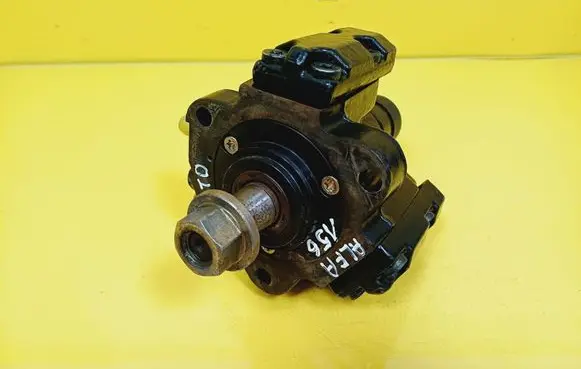 Alfa Romeo 156 Fuel injection high pressure pump 0445010006 0281002488B