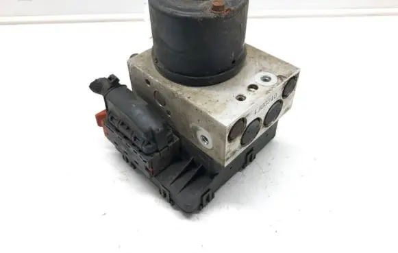 Hyundai Santa Fe ABS Pump 