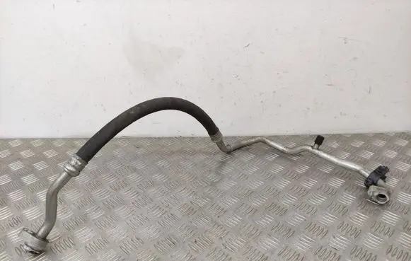 Volkswagen PASSAT B8 Air conditioning (A/C) pipe/hose 5Q0820743M