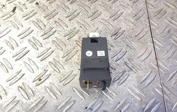 Toyota Land Cruiser (J200) Center console 453499