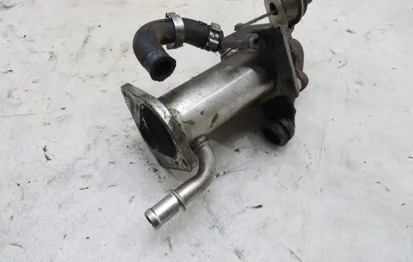 Nissan Juke I F15 EGR valve cooler GMAUTO4574097