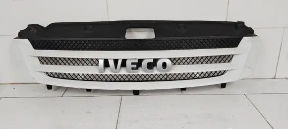 Iveco Daily 35.8 - 9 Front grill 12345678