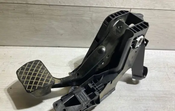Skoda Octavia Mk3 (5E) Brake pedal 5q1723058bn