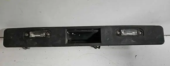 Volvo XC90 Trunk door license plate light bar 30699743 30753110
