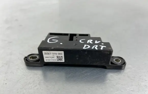 Honda CR-V Aerial antenna amplifier 38387TF0003