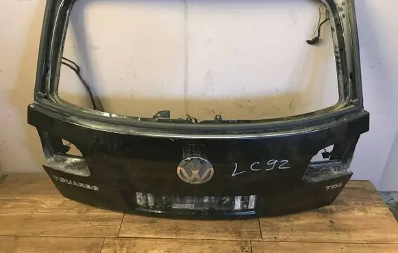 Volkswagen Touareg I Tailgate/trunk/boot lid