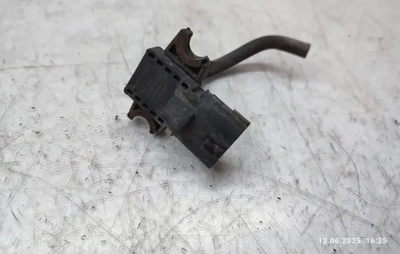 Nissan Pathfinder R51 Air pressure sensor 22365EB300
